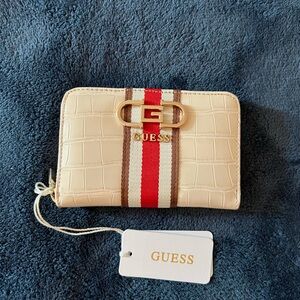 Guess Wallet in Stone